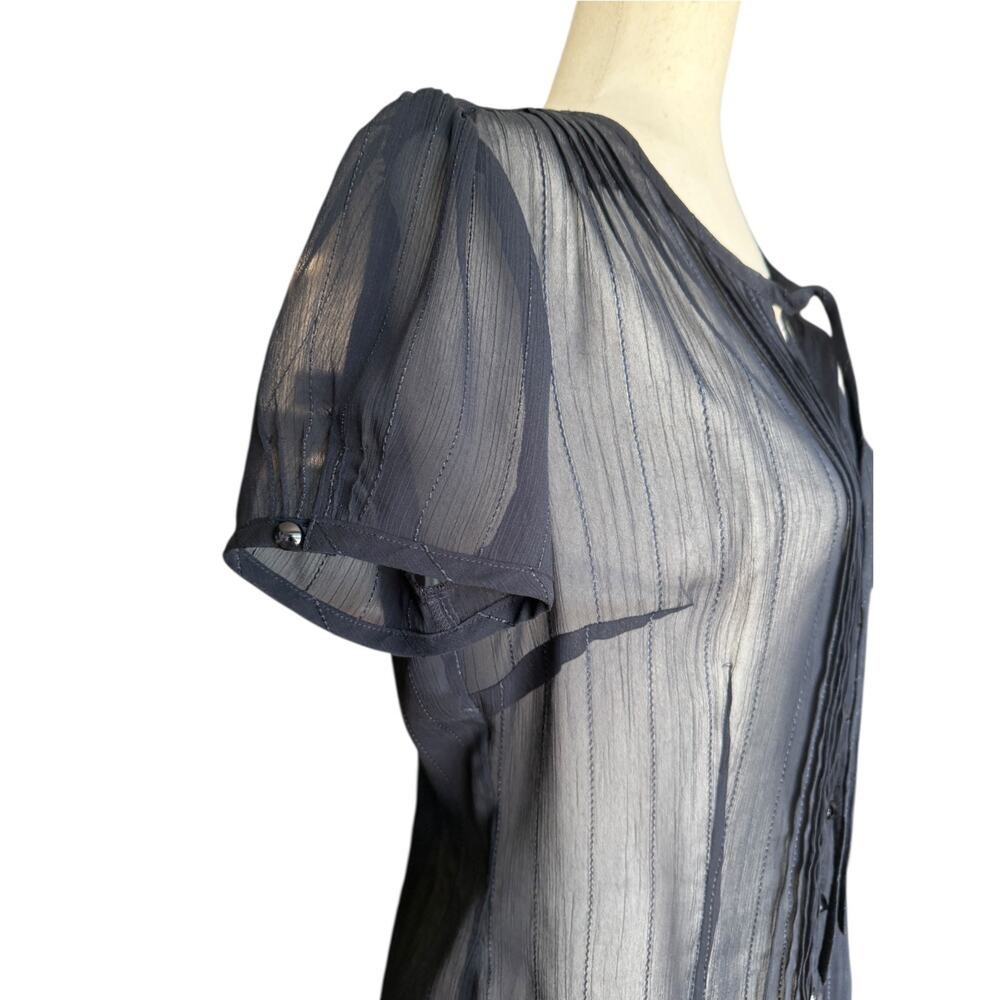 LOFT Ann Taylor Sheer Blouse Navy Pleated Front Short Sleeve Button Top Size 8 - Picture 3 of 9